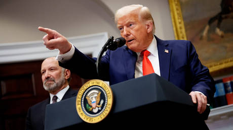 Год Трампа-2: Как Америка сбросила маску и что делать остальному миру