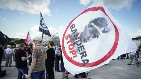 Исторический раскол: Сейм отклонил законопроект о запрете прославления украинских националистов