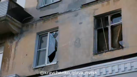 Массированная атака дронов на Новороссийск: повреждены жилые дома и нефтетерминал