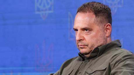 «У него отвисла челюсть»: Как Трамп публично унизил Ермака, открестившись от «плана Зеленского»