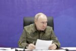 Путин посетил командные пункты на линии соприкосновения, заслушав доклад о взятии ключевых городов