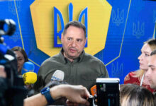 Глава администрации Зеленского ушел в отставку? Серый кардинал Ермак сохранил влияние