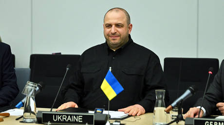 Антикоррупционный кризис в Киеве: скрытые контакты Умерова с ФБР