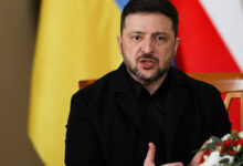 Суд для Зеленского? Каждый третий украинец требует судебной ответственности президента по делу о коррупции