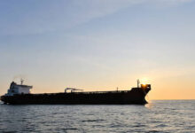 Reliance возобновляет импорт российской нефти: Индия находит пути в условиях санкций