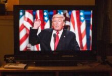 "Охота на ведьм": Британского учителя уволили за показ речей Трампа