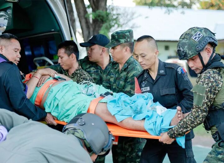 Новые бои на границе: Таиланд наносит авиаудары по Камбодже, ставя под сомнение мир Трампа