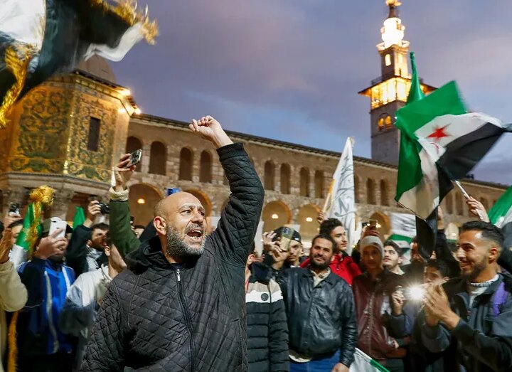 Год после падения режима Асада: Сирия празднует освобождение и надеется на будущее