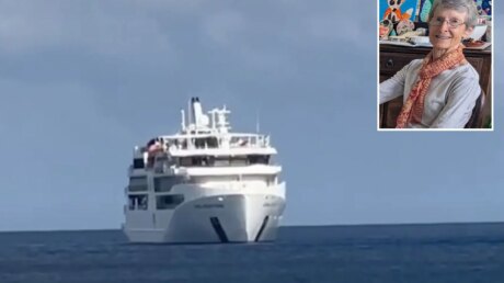 Круиз в беде, история продолжается: Роскошный лайнер Coral Adventurer вновь терпит фиаско