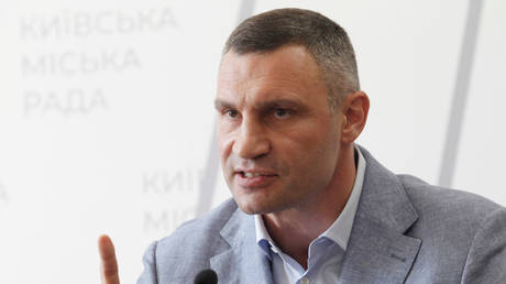Киев в условиях энергетического коллапса: Кличко призвал жителей покинуть город из-за холодов