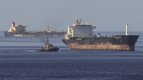 США передают Венесуэле нефтяной танкер, ранее захваченный американскими властями