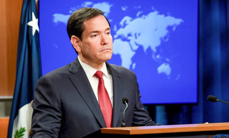 На фоне двухнедельных протестов и интернет-отключения Иранский парламент заявил, что США и Израиль станут "законными целями" в случае американской атаки.