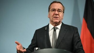 Министр обороны Германии призывает сограждан защищать демократию и продолжать поддержку Украины