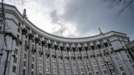 Большинство украинцев выступают за смену власти после окончания конфликта с Россией