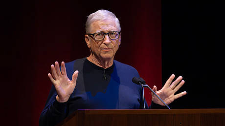 Билл Гейтс извинился за связь с осужденным сексуальным преступником Джеффри Эпштейном