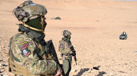 Переселение боевиков ИГИЛ: Ирак принимает тысяч подозреваемых из Сирии