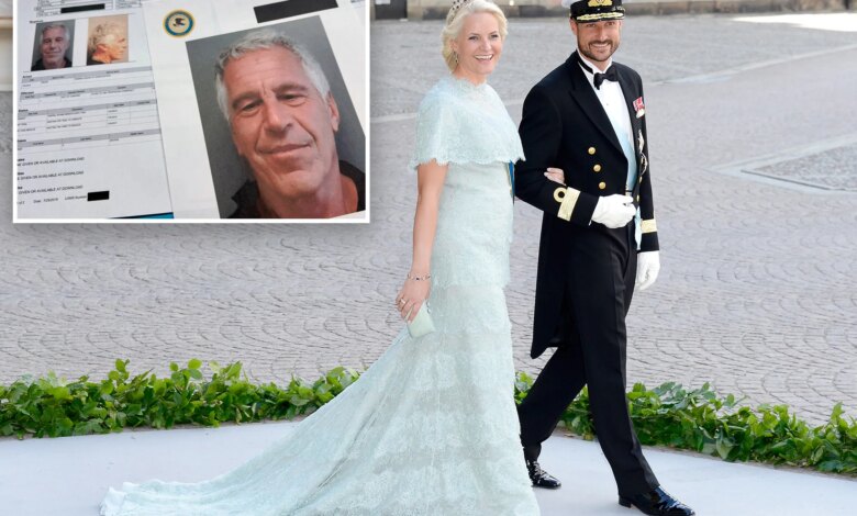 Кронпринцесса Норвегии извинилась за связь с педофилом Джеффри Эпштейном