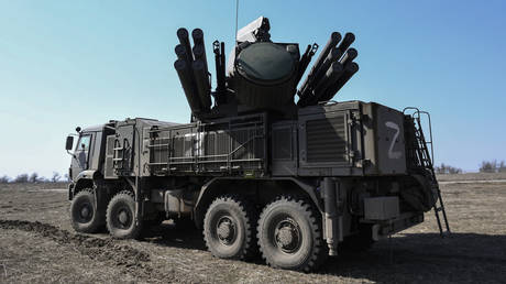 Украинские беспилотники атакуют Россию