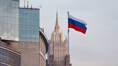 Британский дипломат выслан из России за «разведывательную и подрывную деятельность»