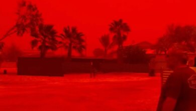 «Апокалиптическое» зарево: тропический циклон окрасил небо Австралии в кроваво-красный цвет