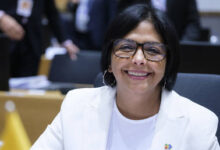 США снимают санкции с временного президента Венесуэлы после уступок