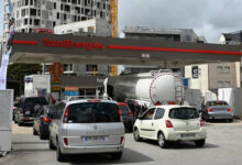 Францию охватил дефицит топлива: сотни заправок опустели