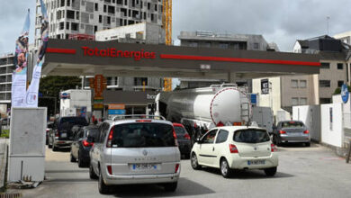 Францию охватил дефицит топлива: сотни заправок опустели