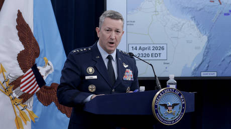 США расширили блокаду Ирана на весь мировой океан: Тегеран грозит потопить американские корабли