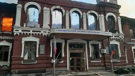 Ночной удар по школе в Старобельске: не менее 35 пострадавших, люди под завалами