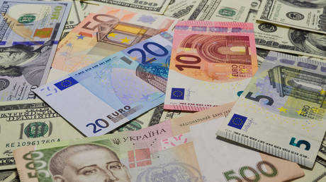 Теневая сеть: более 2 000 подставных компаний вывели из Украины 4,7 млрд $