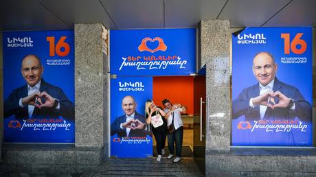 Выборы под стражей: армянские власти арестовали кандидатов от оппозиции накануне голосования