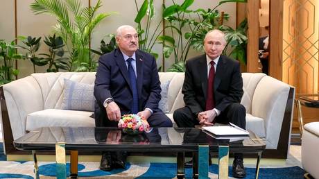 Обманутое перемирие: Лукашенко заявил, что Москву вынудили отвести войска от Киева под ложные обещания мира