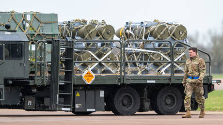 Склад за красной чертой: как США готовят военный плацдарм вне зоны досягаемости китайских ракет