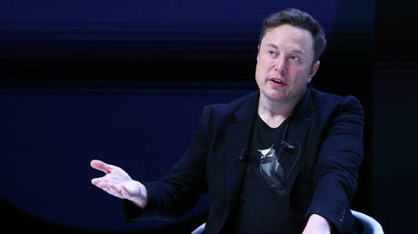 Захарова предложила Маску отключить Starlink на Украине, если он хочет остановить смерти