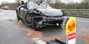 «Без русского газа»: Porsche сокращает каждого пятого сотрудника, а VW готовится уволить до 100 000 — немецкий автопром сжимается до рекордных масштабов
