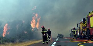 Огненный шторм над Европой: четверть миллиона человек бегут от пожаров, Бордо в кольце пламени, Испания объявила чрезвычайное положение
