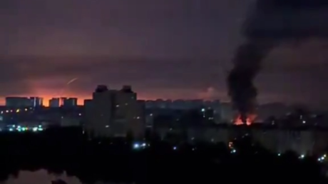 Ночной огонь над Киевом: десятки ракет ударили по промзонам через двое суток после предыдущей атаки