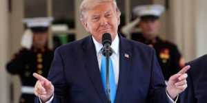 «На грани Второй мировой»: Трамп отменил удар по Ирану, но Тегеран уже опровергает сделку