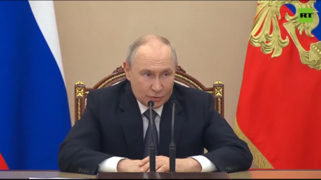 Путин провел перестановки в военном командовании: логистику и беспилотники отдали боевым генералам
