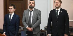 «Яблоко» не допущено до выборов: Верховный суд снял партию с предвыборной гонки