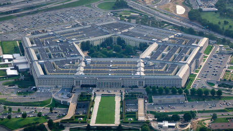 Пентагон увольняет руководство Stars and Stripes за защиту независимости издания