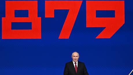 Путин: «Трудности временны, а Москва и Россия — вечны»