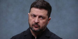 Политический кризис в Киеве: Зеленский просит Раду утвердить отставку генпрокурора Кравченко