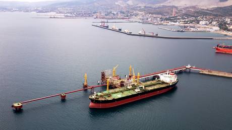Россия заработала рекордные $2,75 млрд на морском экспорте нефти за неделю