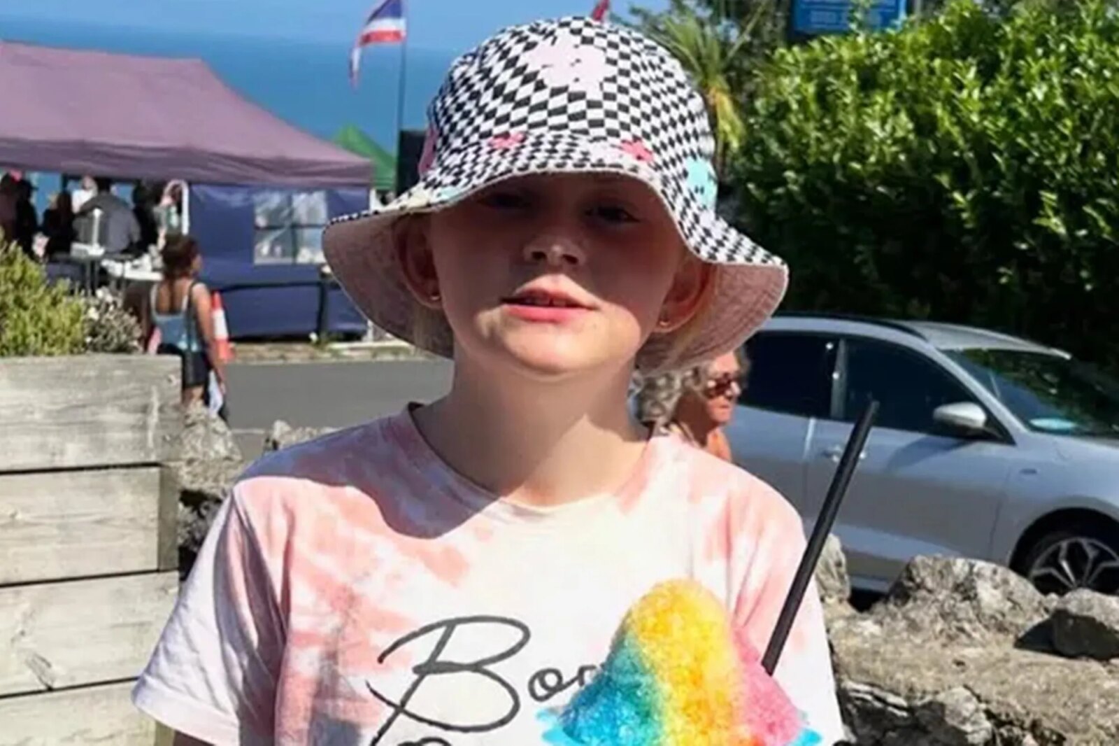 Трагедия на грязевой отмели: ветка, скрытая в иле, пронзила сердце 11-летней девочки