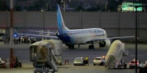 Нападение в кабине пилотов FlyDubai: второй пилот использовал аварийный топор