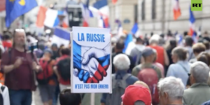 Во Франции прошли акции против помощи Украине: Филиппо призвал к выходу из ЕС и НАТО
