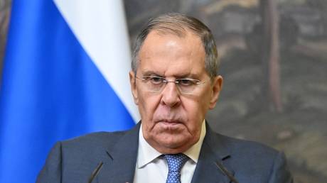 Лавров: США поддались давлению ЕС, который «похоронил» анкориджские договорённости