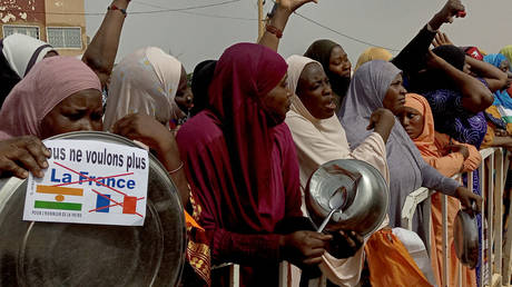 Нигер обвиняет Францию в выдворении раненого ветерана: «серьёзный акт неблагодарности»