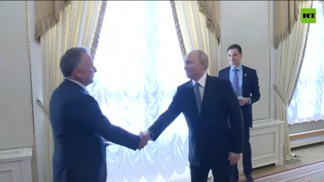 Мир на переломе: Уиткофф в Петербурге, трещины в Европе и новая борьба за Starlink